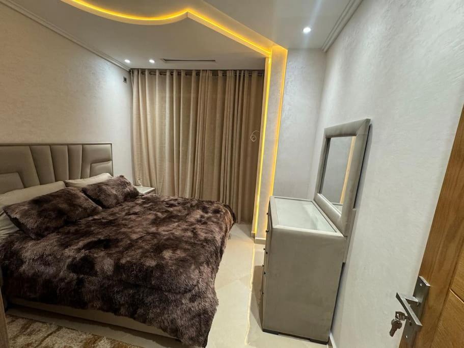 Family-Sized Cosy Apartment Larache Exteriör bild