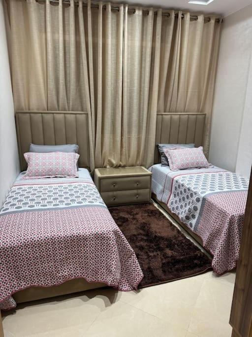Family-Sized Cosy Apartment Larache Exteriör bild